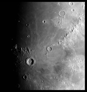 Copernicus, Karpaty, południe M.Imbrium_19.maj.jpg