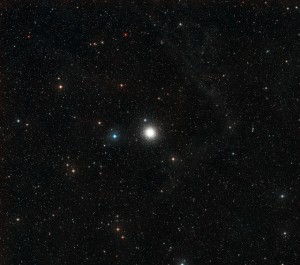 Gromada kulista M15 widziana za pomocą naziemnego teleskopu.jpg