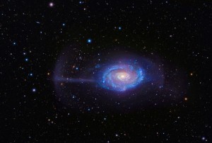 Galaktyka Parasol w naturalnych kolorach.jpg