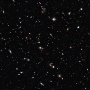 Obraz galaktyk z teleskopu Hubble a.jpg