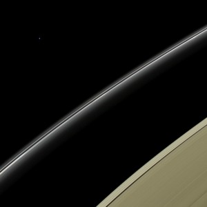 Uran, sfotografowany 11 kwietnia tego roku przez sondę Cassini.jpg