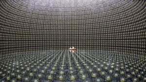 Wnętrze detektora Ice Cube -.jpg