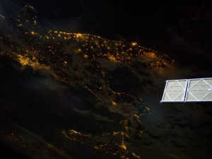 Rozświetlone Włochy okiem kamery z Międzynarodowej Stacji Kosmicznej2.jpg
