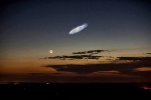 Nocne niebo w świetle galaktyki Andromedy.jpg