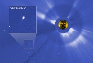 Kometa SOHO-2875 może być widoczna na nocnym niebie.jpg