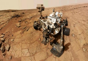 Niszczymy ślady życia na Marsie. I robi to łazik, który miał to życie znaleźć.jpg