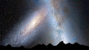 Katastrofa nadciągnie szybciej. Potężna Andromeda już się wbija w Drogę Mleczną.jpg