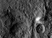 Pas planetoid. Samotna góra na Ceres.jpg