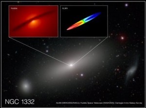 Radioteleskopy ALMA zmierzyły masę czarnej dziury z niesłychanie dużą dokładnością.jpg