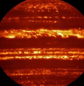 Zaprezentowano spektakularne zdjęcia Jowisza z VLT.jpg