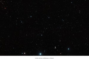 Hubble łowi kosmiczną kijankę – LEDA 36252 2.jpg