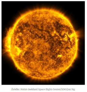 Sonda SDO wykonała obrót o 360 stopni.jpg