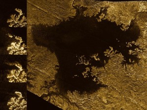 Cassini odkrywa zalane kaniony na Tytanie.jpg