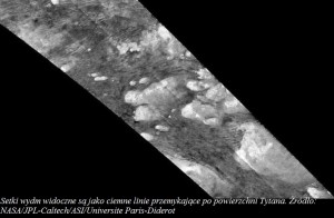 Nowe zdjęcia przedstawiają wydmy na powierzchni Tytana2.jpg