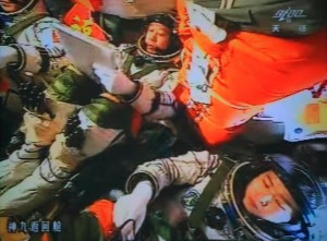 Astronauci_Shenzhou_5812732.jpg