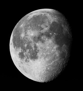 Księżyc 3d17h po pełni_5.08.12_ED80.jpg