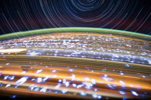 star-trails-seen-from-space-iss-nasa-don-pettit-12-620x413.jpg